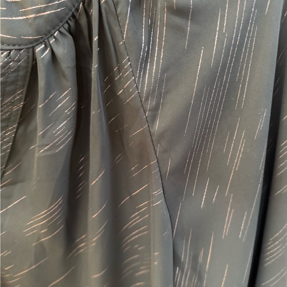 3 for $20/ The Limited Women's Black Top 🖤 - Picture 4 of 9